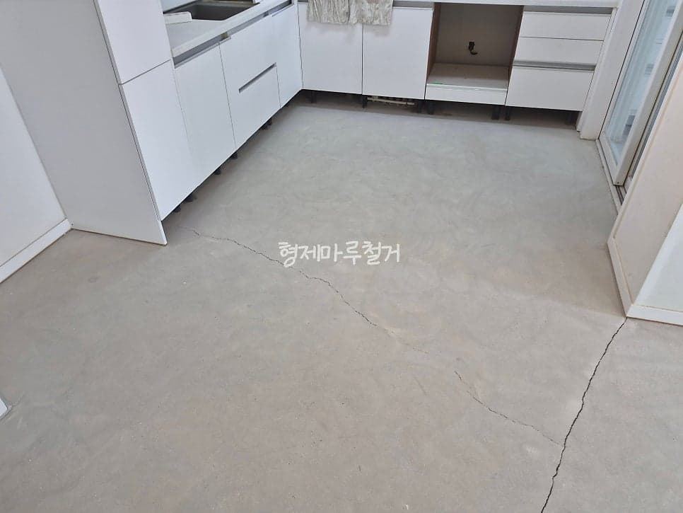 관평동 테크노 4단지 바닥 철거 현장 사진 8