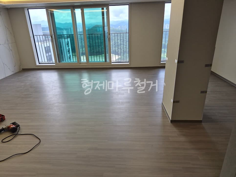 대전 유성구 마루철거 도안 우미린 트리쉐이드 세대 전체 철거