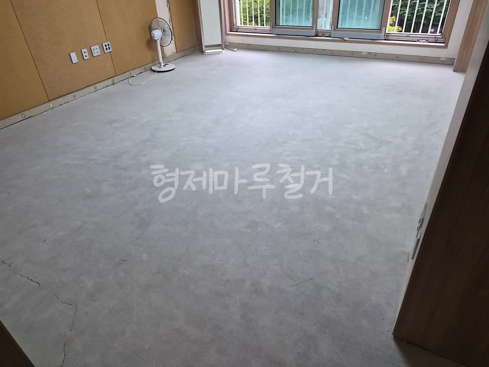 도안6단지 센트럴시티 바닥 철거 현장 사진 2