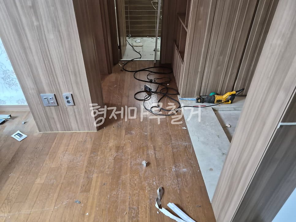 도안6단지 센트럴시티 바닥 철거 현장 사진 5