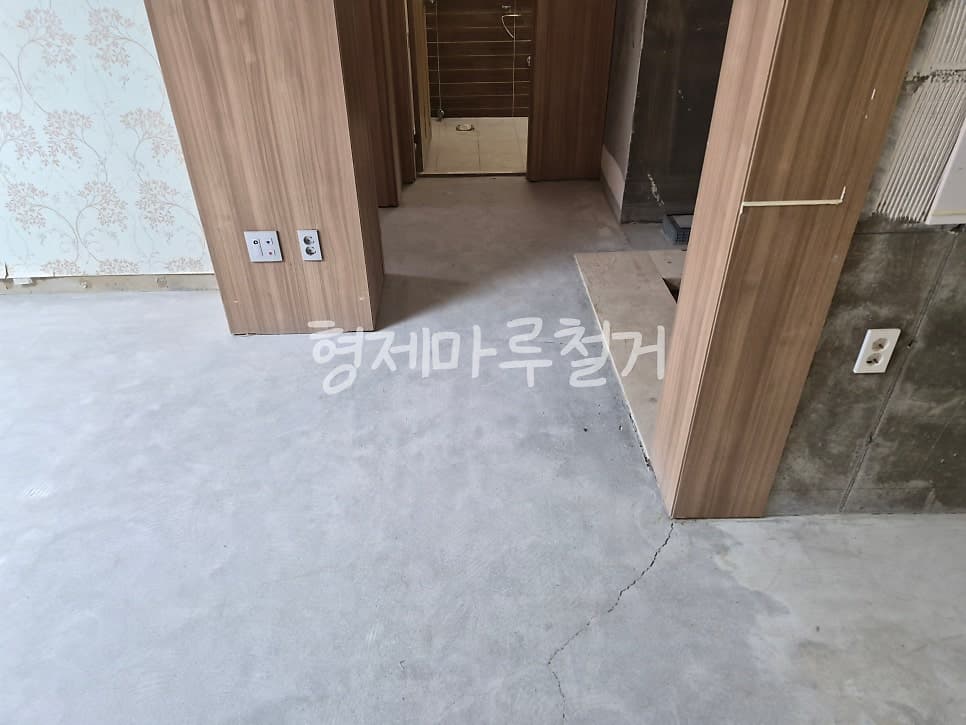 도안6단지 센트럴시티 바닥 철거 현장 사진 6