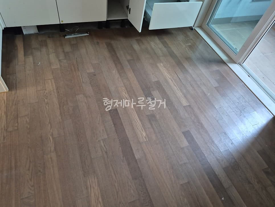 내동 LH 1단지 바닥 철거 현장 사진 3
