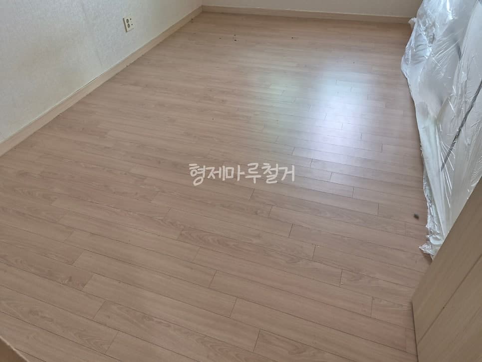 오류동 우방아이유쉘 스카이팰리스 바닥 철거 현장 사진 13
