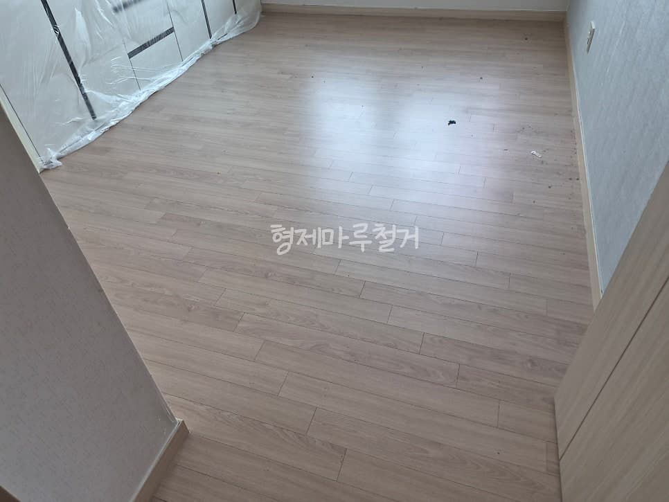오류동 우방아이유쉘 스카이팰리스 바닥 철거 현장 사진 15